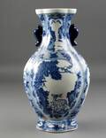 Kinesisk vase af porcelæn. 20 årh. 