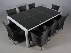 Havemøbler. Otte stabelbare armstole samt bord med granitplader. 9