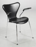 Arne Jacobsen. 7er armstole, model 3207