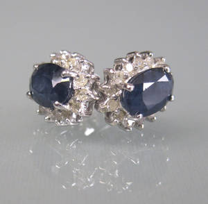 Par safir- og diamantørestikkere 2