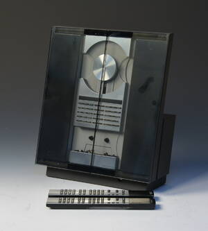 Bang  Olufsen. Beosound Overture samt to fjernbetjeninger 3