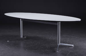 Paul Leroy for Paustian. Ellipseformet bord, model Spinal Table