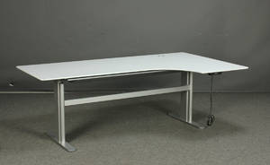 Montana. Hævesænke skrivebord