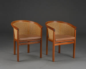 Rud Thygesen og Johnny Sørensen. Et par armstole fra Kongeserien, model 7703. 2