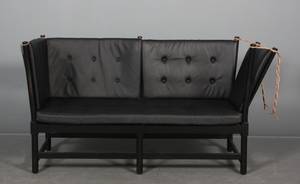 Børge Mogensen. Tremmesofa model 1789 med stel af sortlakeret bøg