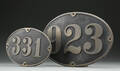To lokomotiv nummerplaketter af bronze nr. 331 og 923 2  Denne vare er sat til omsalg under nyt varenummer 4300884