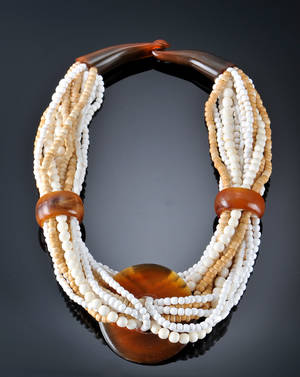 Gerda Lynggaard Monies, halskæde