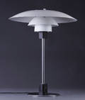 Poul Henningsen. PH 43 bordlampe