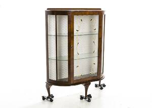 VITRINSKÅP, 1900 - tal