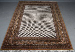Indisk Bidjar. 350x250 cm.  Denne vare er sat til omsalg under nyt varenummer 4217820