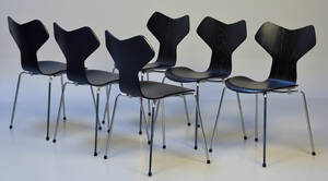 Arne Jacobsen. Sæt på seks Grand Prix stole fra år 2014. model 3130  6 