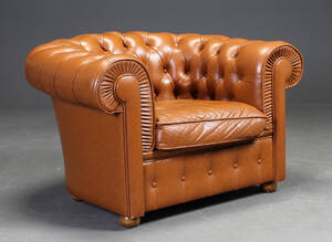 Lænestol i Chesterfield stil