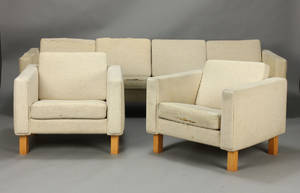 H. J. Wegner. Fire-pers. sofa samt par lænestole 3