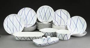 Lyngby Danild, Harlekin service af porcelæn 34