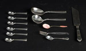 Samling bestikdele, sølv og sterling sølv 12