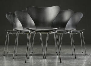 Arne Jacobsen. Stole, model 3107, sort lazur, ask 6  Denne vare er sat til omsalg under nyt varenummer 4286717