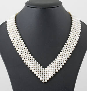 7 strand white cultured fresh water pearl V shape woven necklace