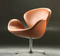 Arne Jacobsen. Svanen. lænestol, model 3320, cognacfarvet læder