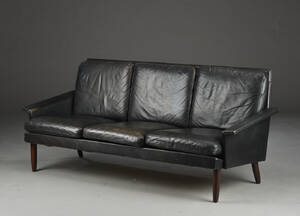 Møbelproducent. Tre-pers sofa, sort læder