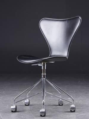 Arne Jacobsen  Kontorstol, model 3117