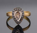 Ring af 18 kt. guld med diamanter