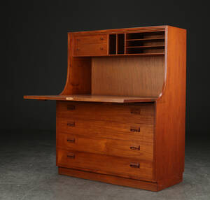 Børge Mogensen. Chatol af teaktræ Denne vare er sat til omsalg under nyt varenummer 4900185