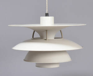 Pendel, Louis Poulsen, Charlottenborg af Poul Henningsen, Ø 46,6 cm 