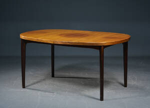 Spisebord af palisander med udtræk