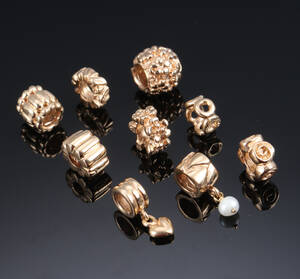 Pandora. Samling charms af 14 kt. guld 9