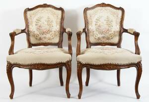 Karmstolar ett par, Rokoko-stil, 1900-tal