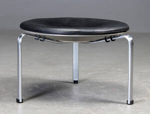 Poul Kjærholm. Taburet, model PK-33 