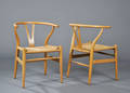 Hans J. Wegner. Par Y- stole, model CH-24. 2