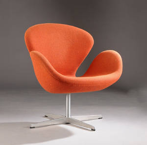 Arne Jacobsen. Hvilestol model 3320 Svanen