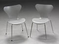 Arne Jacobsen. 7er par spisestole, model 3107 2