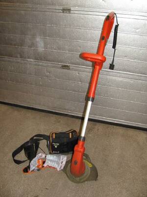 LADDBAR KANTTRIMMER FLYMO M BATTERIBÄLTE