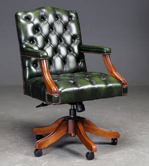 Kontorstol i Chesterfield-stil