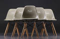 Charles Eames. Seks skalstole i gennemfarvet army-grøn glasfiber 6