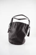 Bottega Veneta. Påsväska i flätat läder