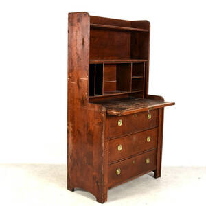 SKRIVBYRÅ MED BOKHYLLA, trä, 1900-talets första hälft.