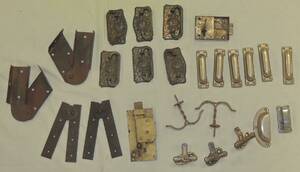 Äldre Krokar Beslag mm