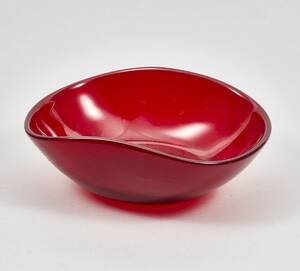 Glaskål, rött glas