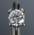 Brillantring af hvidguld. Ca. 1.00 ct. 