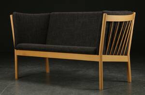 Erik Ole Jørgensen. To-pers. sofa, nybetrukket