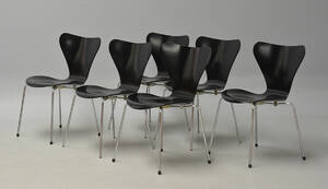 Arne Jacobsen. Et sæt på seks 7er stole, model 3107 6