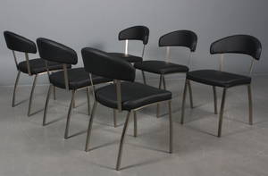 Seks spisestuestole betrukket med sort læder. Model Merit. 6