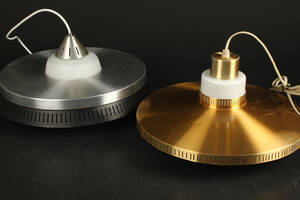 Dansk lampeproducent. To pendler,196070erne 2 Denne vare er sat til omsalg under nyt varenummer 4088412