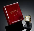 Les Cubeurs Geneve. Swiss Made dameur med safir