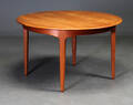 Henning Kjærnulf. Cirkulært spisebord af teaktræ 5