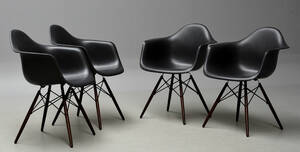 Charles Eames. Sæt på fire armstole, model DAW 4 Denne vare er sat til omsalg under nyt varenummer 4331924