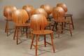Ejvind A. Johansson. Sæt på otte stole af egetræ, model J-67 8 Denne vare er sat til omsalg under nyt varenummer 4473401